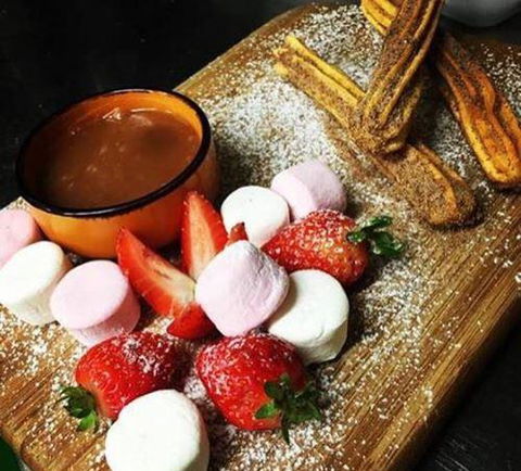 Agatha's Licensed Cafe - Accommodation Redcliffe 13