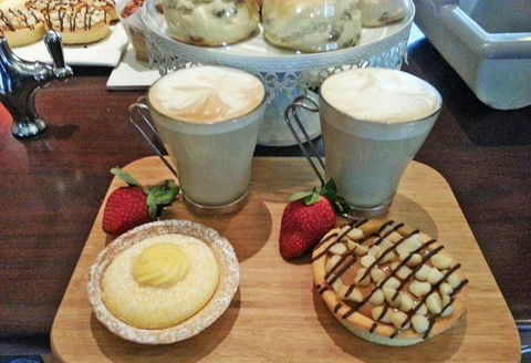 Agatha's Licensed Cafe - Accommodation Redcliffe 8