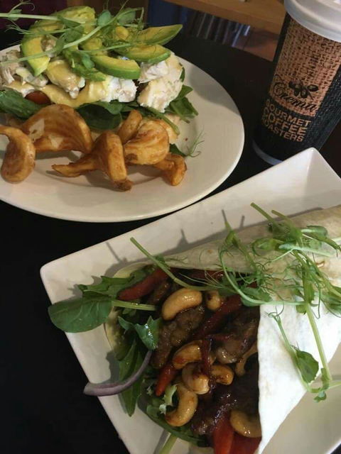 Onshore Cafe - Accommodation Redcliffe 1