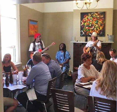 Mischief And Mayhem Wine Lounge - Accommodation Redcliffe 13