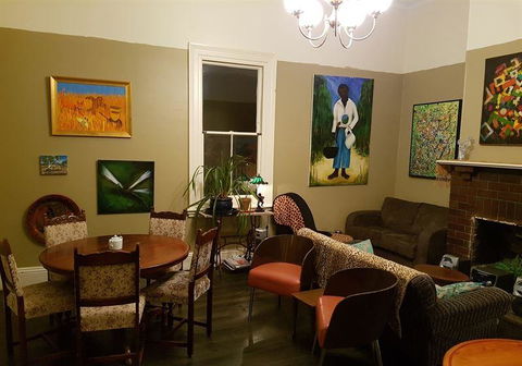 Mischief And Mayhem Wine Lounge - Accommodation Redcliffe 8