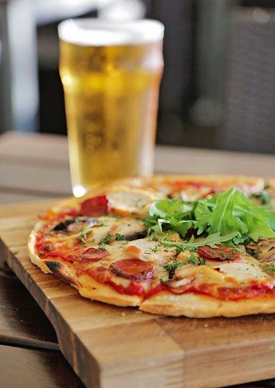 Tradewinds Bar & Bistro - Accommodation Redcliffe 1
