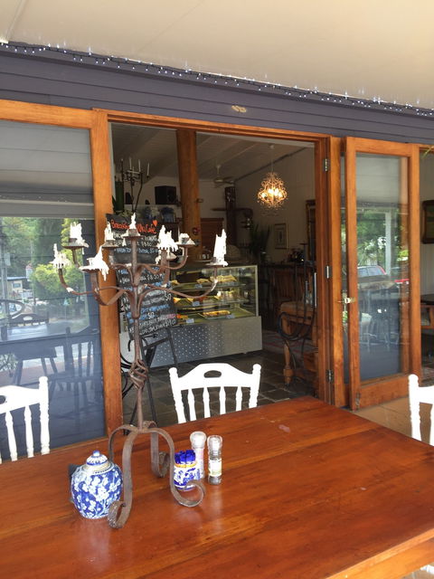 Uki Cafe - Accommodation Redcliffe 2
