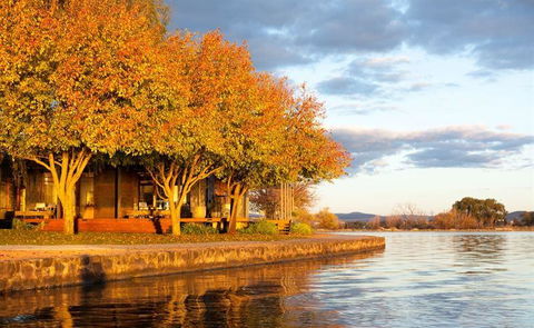 The Boat House - Accommodation Redcliffe 2