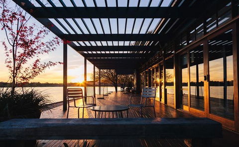 The Boat House - Accommodation Redcliffe 8