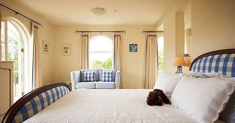 Kokomo's - Accommodation Redcliffe 5