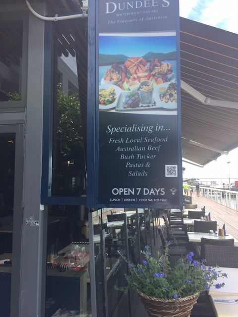 Dundee’s Restaurant On The Waterfront - Accommodation Redcliffe 19