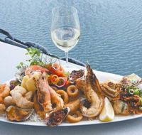 Omeros Bros Seafood Restaurant - Accommodation Redcliffe