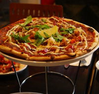 Oz Napoli Pizza Pasta Restaurant - Accommodation Redcliffe