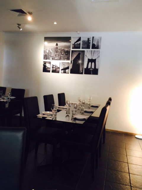 Aurora’s Ristorante & Pizzeria - Accommodation Redcliffe 5