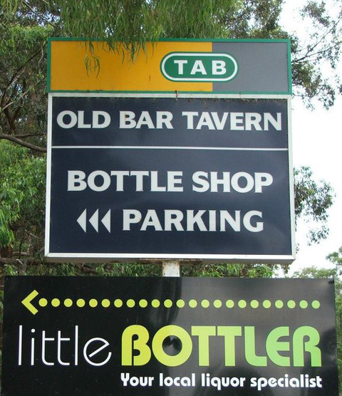 Old Bar Tavern - Accommodation Redcliffe 0