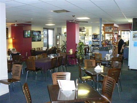 Beanbar Cafe, Restaurant & Bar - Accommodation Redcliffe 1