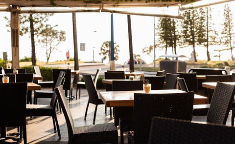 The London Burgers And Beers - Accommodation Redcliffe 14