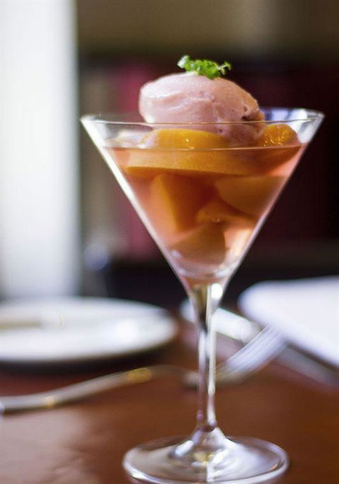 A La Bouffe Bar & Bistro - Accommodation Redcliffe 21