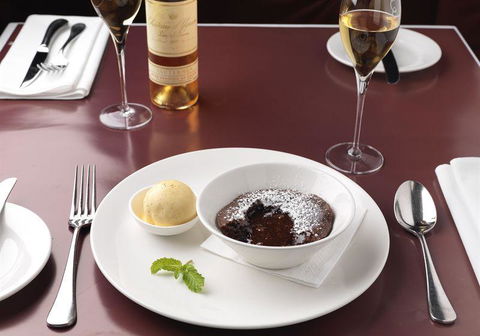 A La Bouffe Bar & Bistro - Accommodation Redcliffe 32