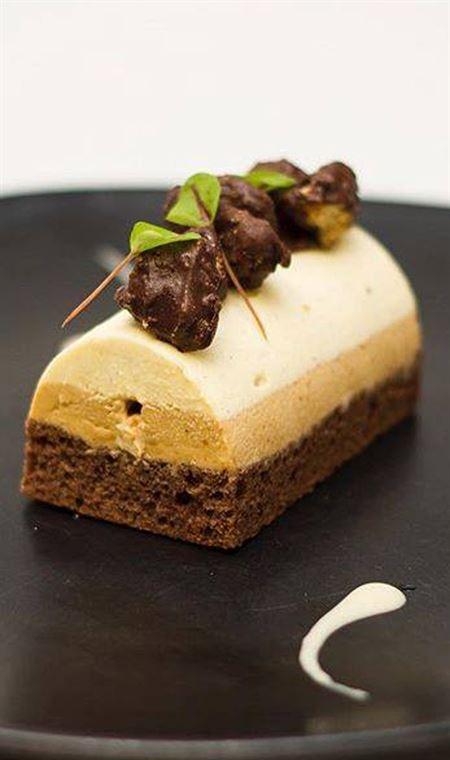 A La Bouffe Bar & Bistro - Accommodation Redcliffe 4