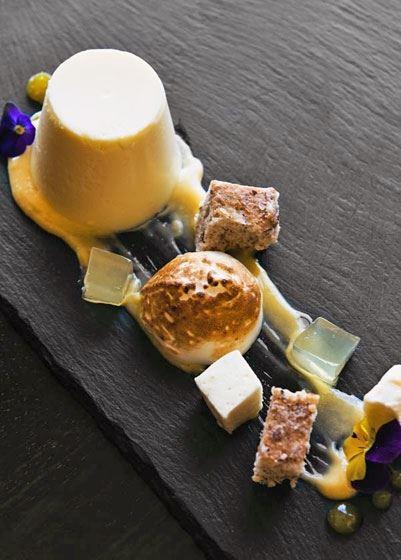 Skyline Restaurant - Accommodation Redcliffe 3