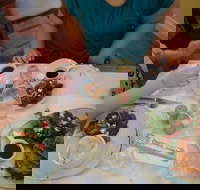 The Speckled Hen Cafe - Accommodation Redcliffe