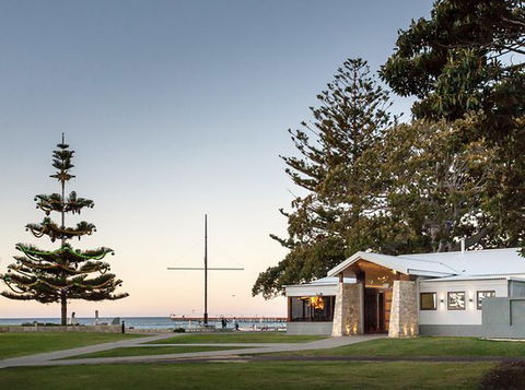 Equinox Restaurant & Bar - Accommodation Redcliffe 0