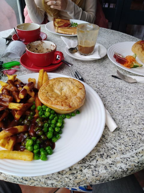 Augusta Bakery & Cafe - Accommodation Redcliffe 3