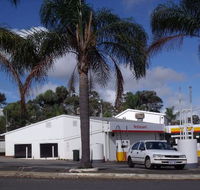 Hillview Roadhouse Motel Restaurant - Accommodation Redcliffe