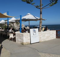 The White Elephant Beach Cafe - Accommodation Redcliffe