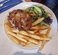 Beach Hotel - Accommodation Redcliffe