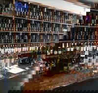 Dell'uva Wines - Accommodation Redcliffe