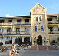 Piccadilly Restaurant - Accommodation Redcliffe