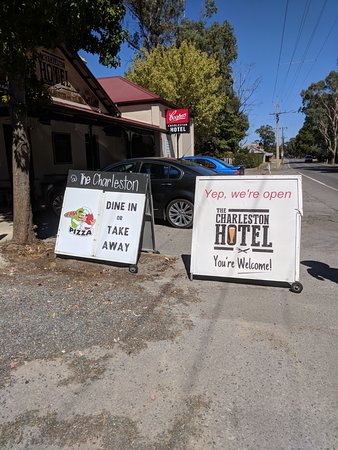 Charleston Hotel - Accommodation Redcliffe 0