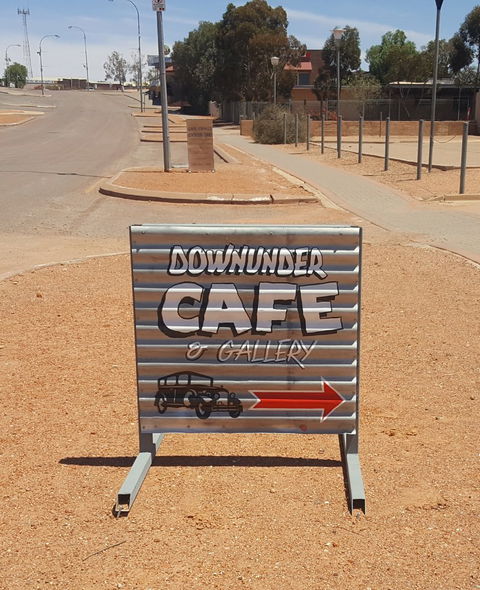 Downunder Gallery And Cafe - Accommodation Redcliffe 6