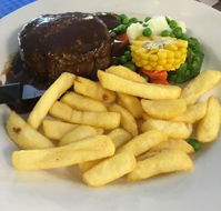 Prince of Wales Hotel - Accommodation Redcliffe
