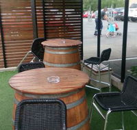 Willaston Hotel - Accommodation Redcliffe