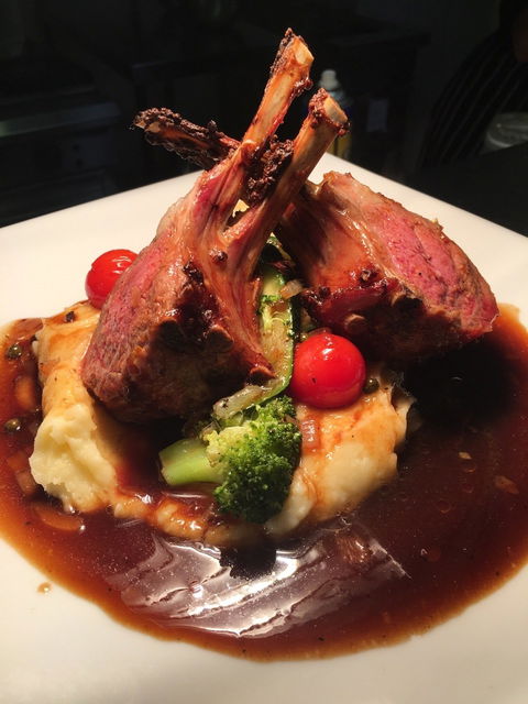 Palms Restaurant - Accommodation Redcliffe 6