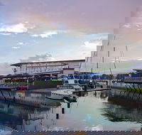 Bluewater Bar And Grill - Accommodation Redcliffe