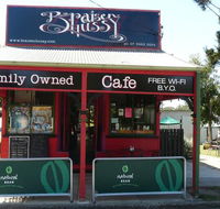 Braisen Hussy - Accommodation Redcliffe