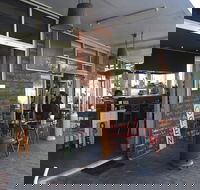 Japs Table - Accommodation Redcliffe