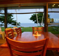 King Reef Hotel Restaurant - Accommodation Redcliffe