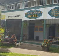 National Hotel - Accommodation Redcliffe