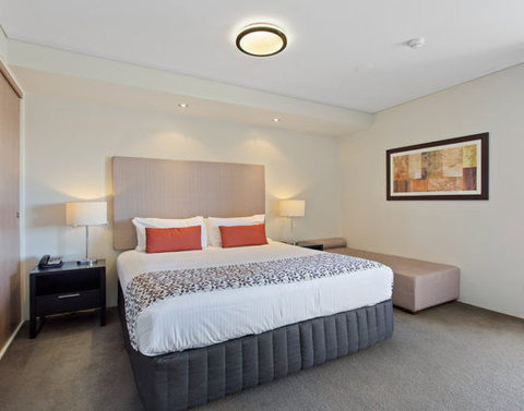 CBD Executive Apartments - Accommodation Redcliffe 1