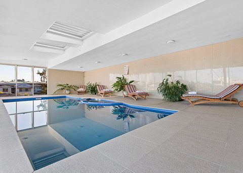 CBD Executive Apartments - Accommodation Redcliffe 3