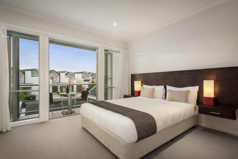 Quest Sanctuary Lakes - Accommodation Redcliffe 3