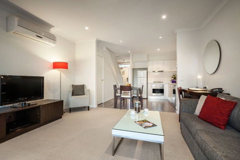 Quest Sanctuary Lakes - Accommodation Redcliffe 4