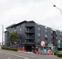 Hotel Hacienda - Accommodation Redcliffe