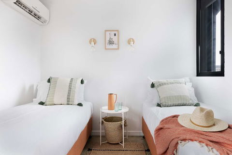 Hotel Hacienda - Accommodation Redcliffe 6