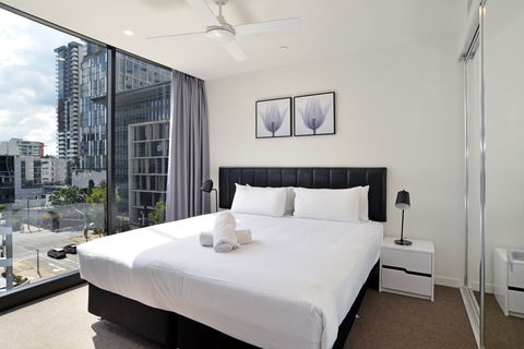 Arise Atlas - Accommodation Redcliffe 11