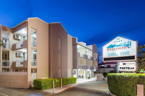 Wellington Apartment Hotel - Accommodation Redcliffe 0