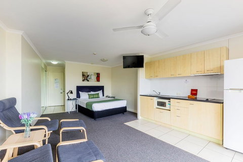 Wellington Apartment Hotel - Accommodation Redcliffe 1
