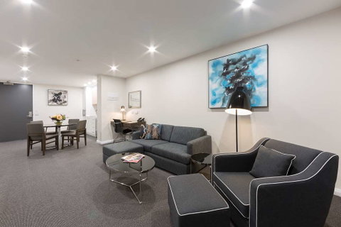 Avenue Hotel Canberra - Accommodation Redcliffe 5