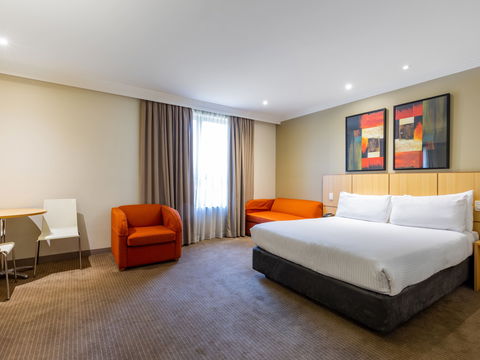 Mercure Brisbane Garden City - Accommodation Redcliffe 11